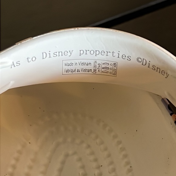 Disney 50th Anniversary Celebration Crocs - Picture 11 of 17